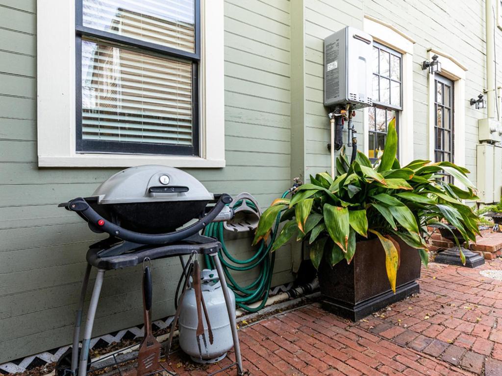 Huntingdon House Villa Savannah Exterior photo